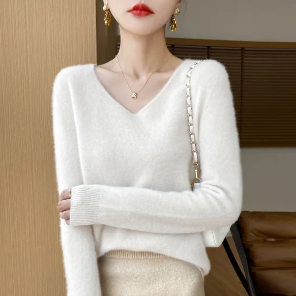 Autumn And Winter New 100% Wool Women's V-neck First-Line Ready-To-Wear Knitted Bottoming Sweater Loose Slim Pullover Cashmere - Image 6