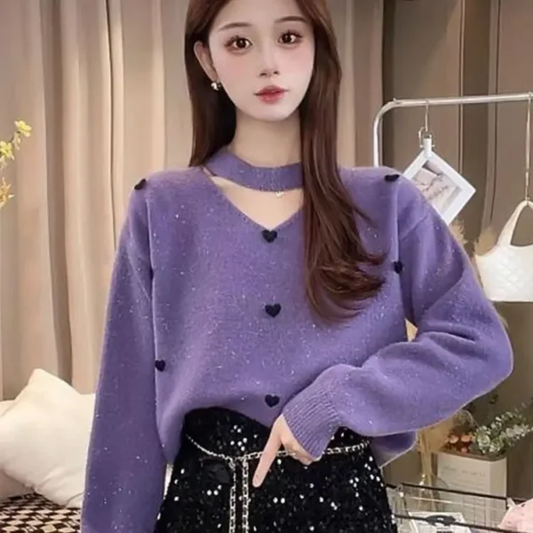 French Gentle Style New Retro Love Chic Temperament V-neck Pullover Long Sleeved Knitted Sweater
