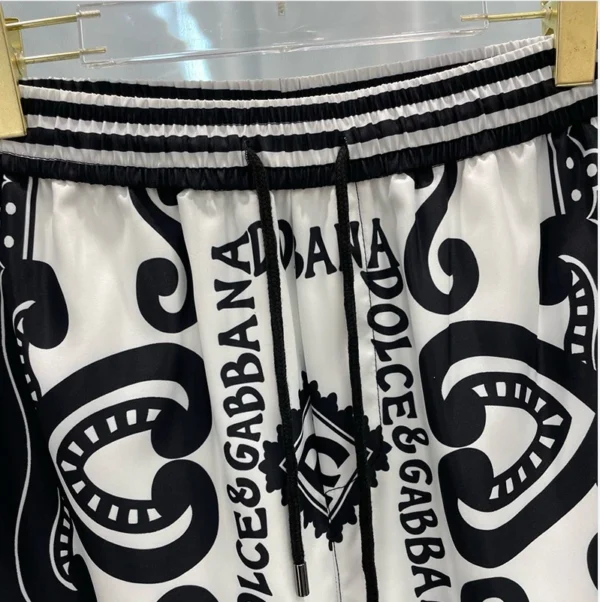 Men's Trendy Summer Fashion Casual Loose Breathable Beach Pants Versatile Summer Clothes Five Quarter Printed Men's Shorts - Image 2
