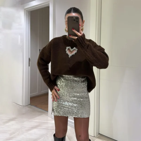 Round Neck Diamond Hollowed Studded Heart-shaped Long Sleeved Pullover Women's Solid Color Leisurely Fashion Style Party Sweater - Image 4
