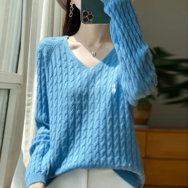 2024 Autumn and Winter New V-neck Casual Knitted Pure Wool Fashion Versatile Woolen Sweater Shows Thinning - Image 4