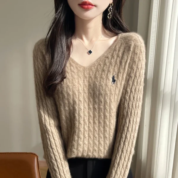 2024 Autumn and Winter New V-neck Casual Knitted Pure Wool Fashion Versatile Woolen Sweater Shows Thinning - Image 2